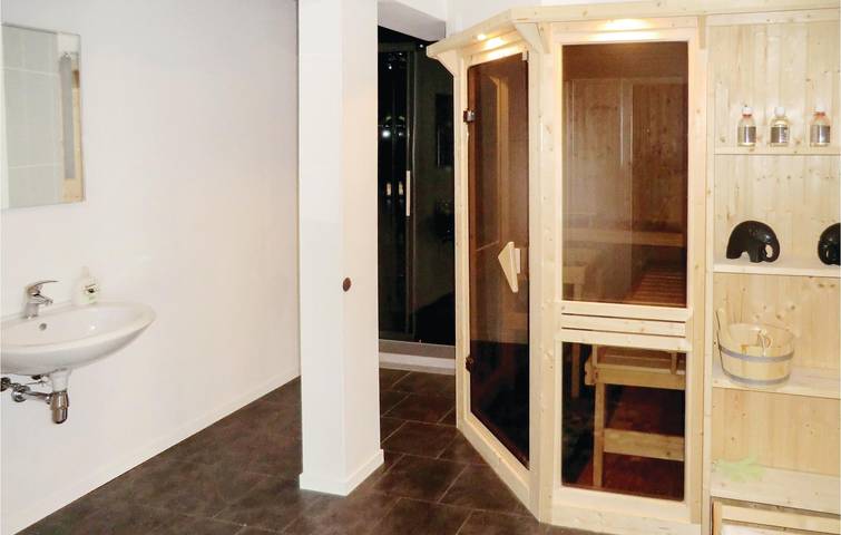 Ferienhaus für 47 Personen, mit Sauna und Garten sowie Terrasse, kinderfreundlich im Vogtland - 3