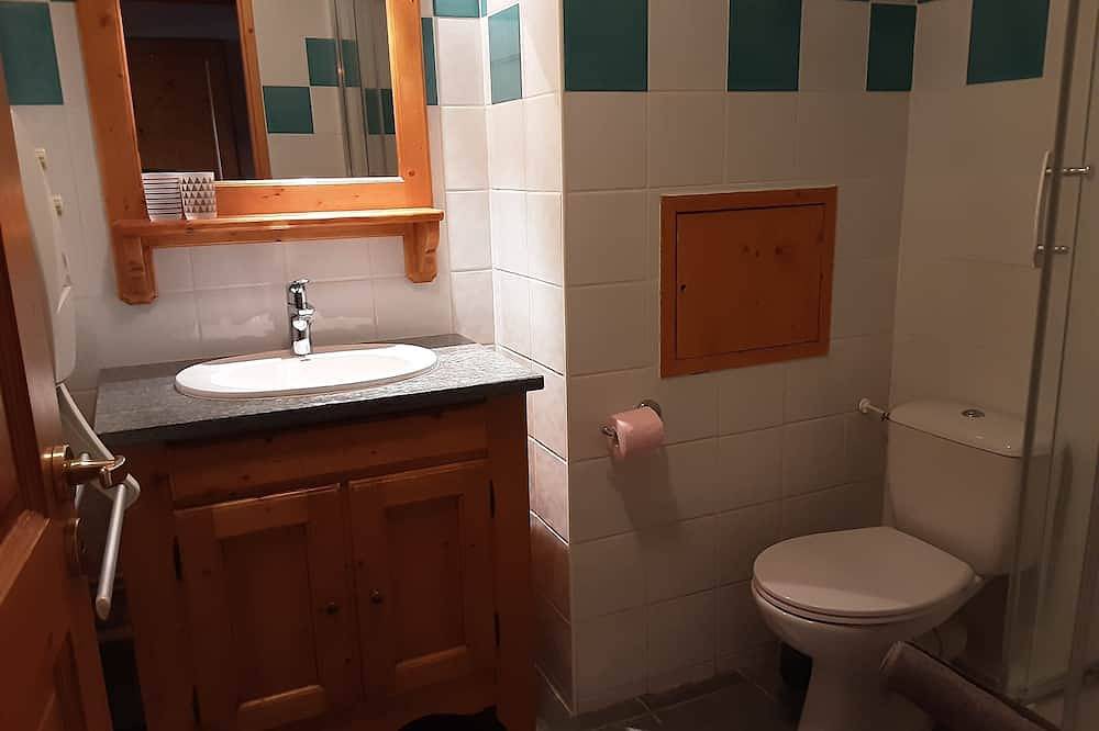 Entire apartment, Furnished tourist accommodation **** with swimming pool, sauna, hammam, alt 2050m in Plagne Village in Plagne Villages, La Plagne-Tarentaise