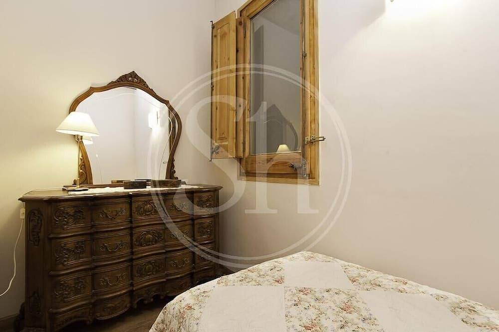 Entire apartment, Practical apartment in Gracia in Barcelona Centre, Barcelona