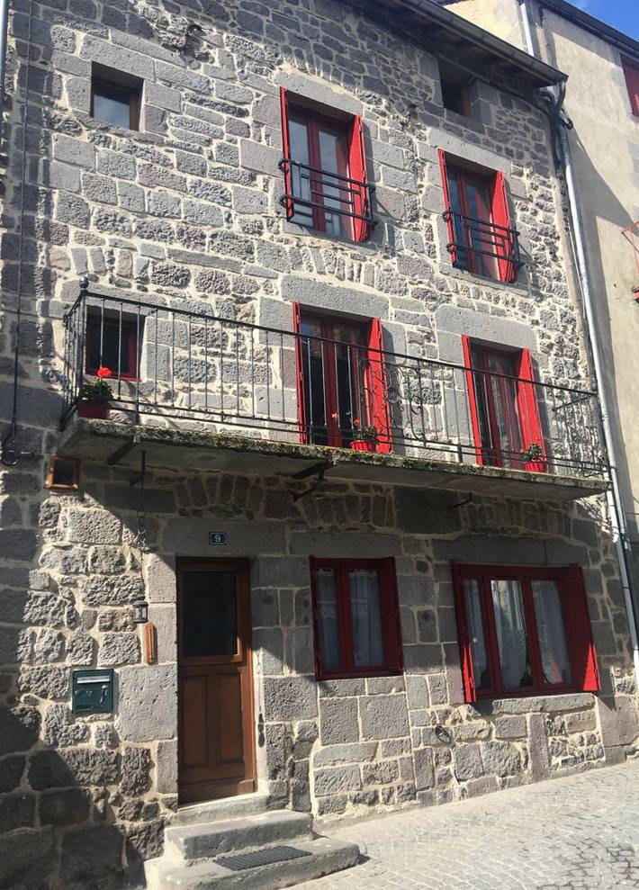 Gîte pour 8 personnes à Besse-et-Saint-Anastaise - 2