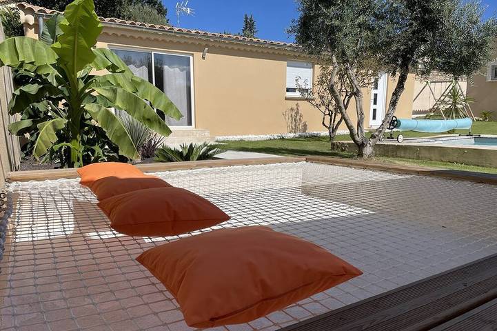 Villa pour 12 personnes, avec Terrasse ainsi que Jardin et Sauna