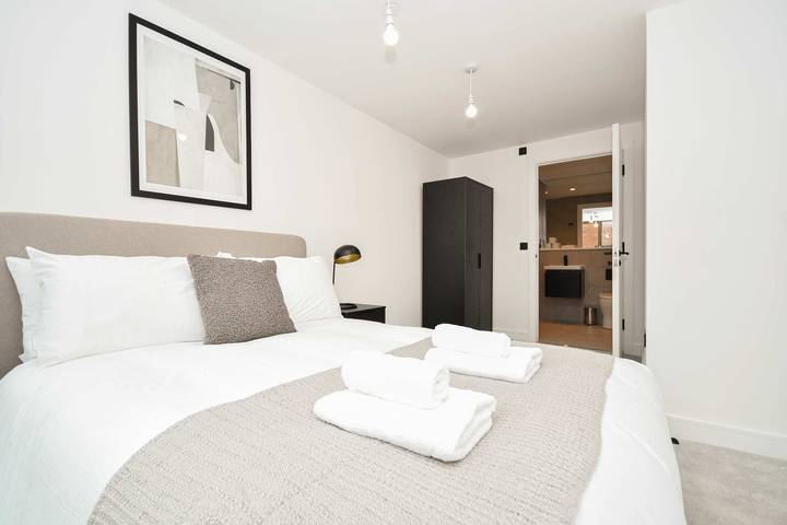 Gîte pour 2 personnes, avec balcon/terrasse, adapté aux familles à Manchester - 2