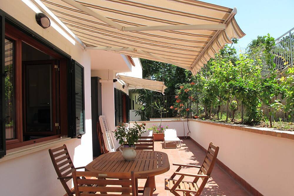 Ganze Wohnung, Gritti Wohnung · Casa Margherita in Parghelia, Vibo Valentia Provinz