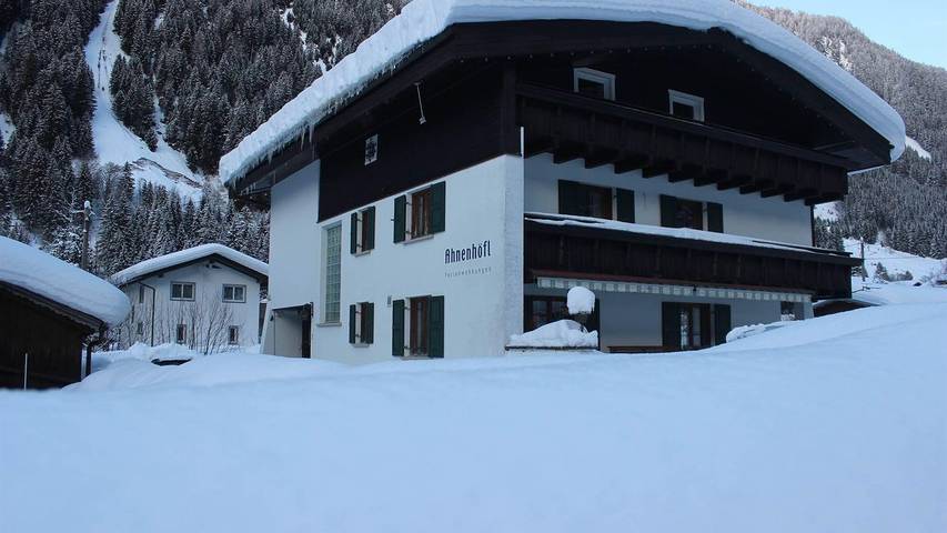 Ferienwohnung für 4 Personen, mit Sauna und Garten in Gaschurn und Umgebung - 2