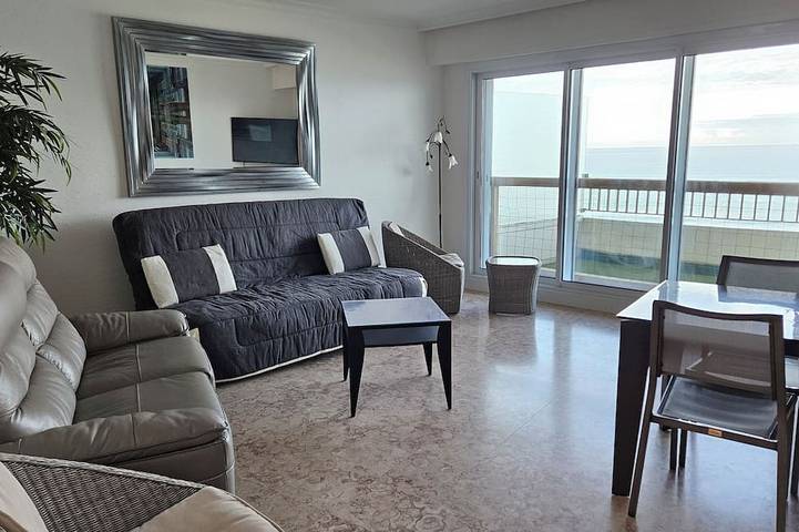 Gîte pour 4 personnes, avec balcon ainsi que jardin et jacuzzi dans Casino de Biarritz - 4