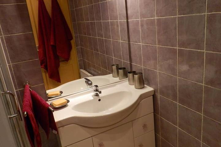 Gîte pour 2 personnes, avec terrasse, animaux acceptés à Le Luc - 3