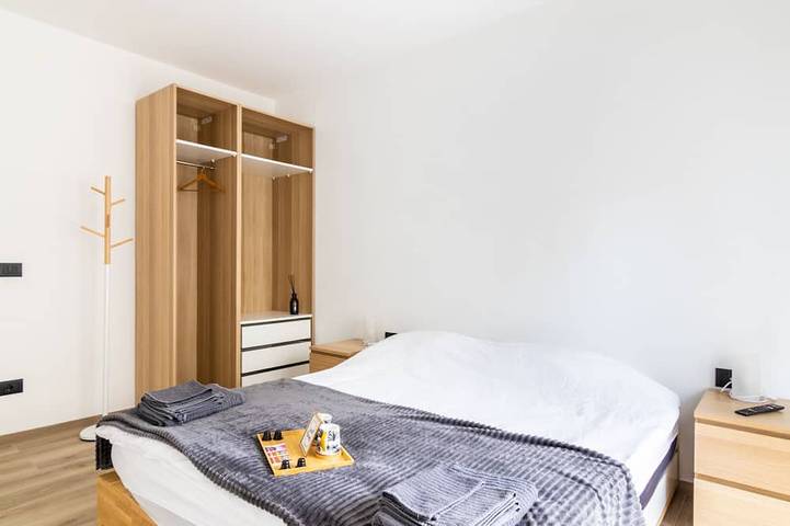 Ganze Wohnung, Apartment within walking distance of Merano's thermal baths and beautiful promenades in Meran, Sarntaler Alpen