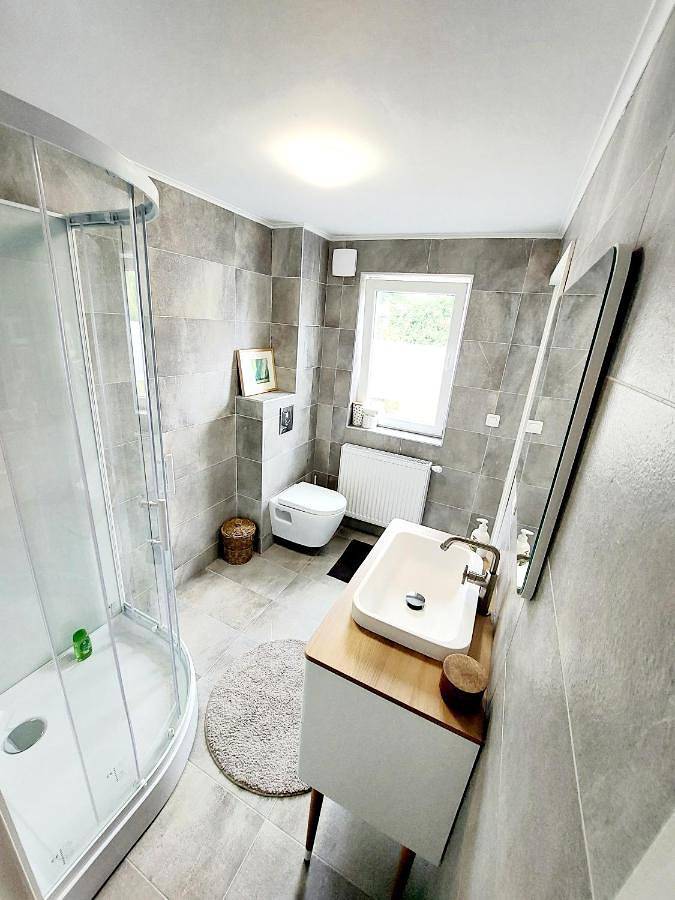 Double Room with Private Bathroom in Mont-Saint-Guibert, Province du Brabant wallon