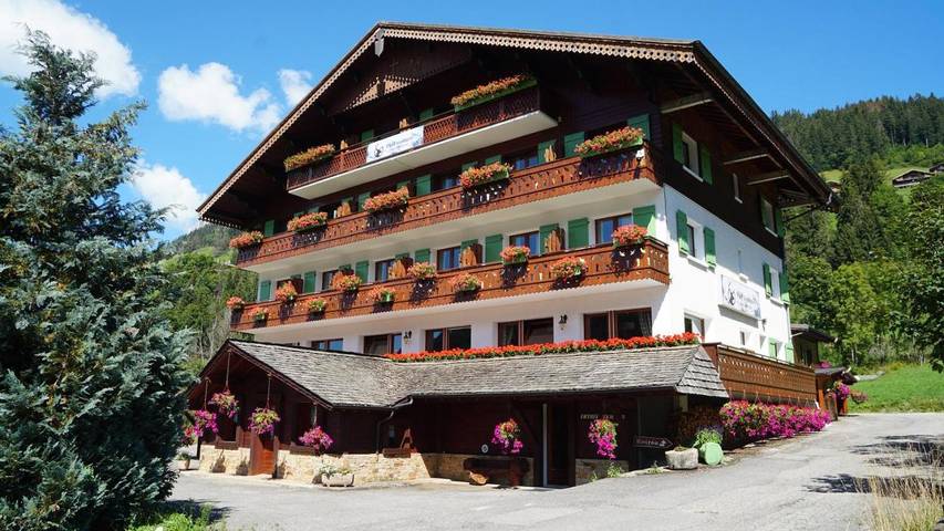 Hôtel pour 2 personnes, avec vue ainsi que sauna et jardin à La Chapelle-d'Abondance