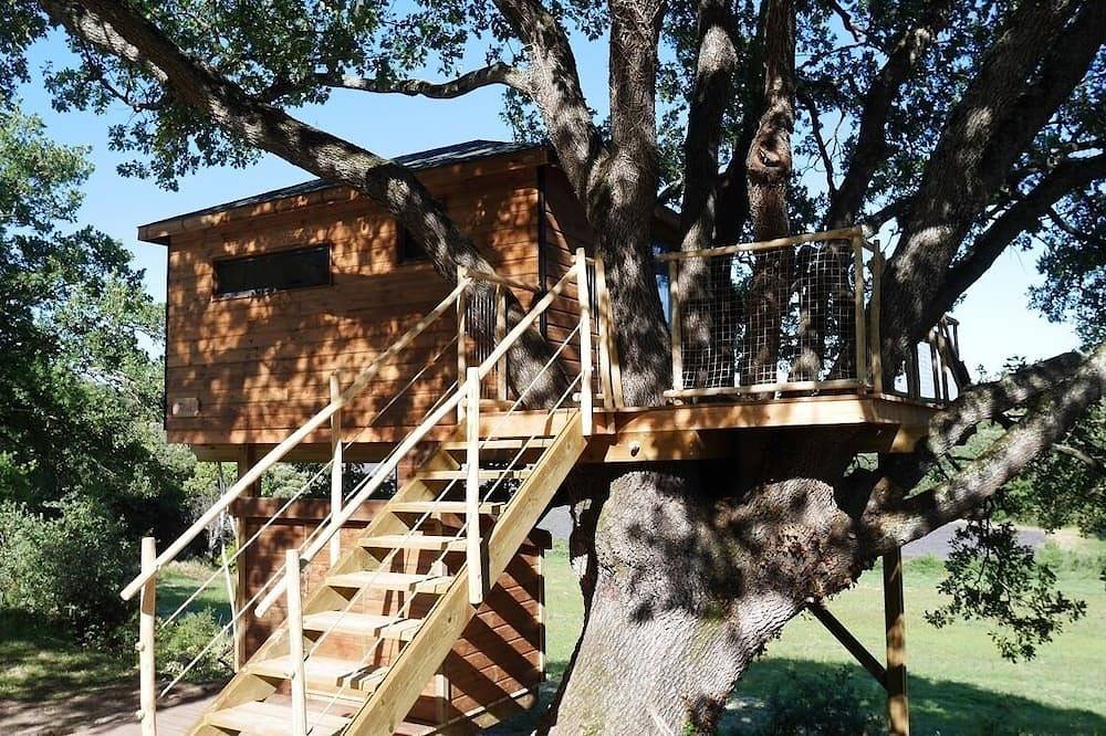 Cabane  Dans Un Arbre  \"7éme ciel\" in Réauville, Région de nyons