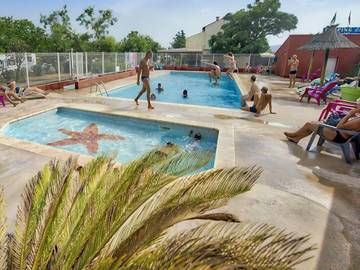 Camping pour 4 personnes, avec bassin pour enfant, animaux acceptés à Vic-la-Gardiole