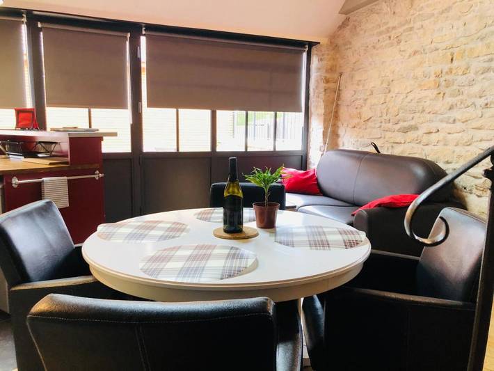 Hôtel pour 2 personnes, avec terrasse à Corcelles-les-Arts - 4