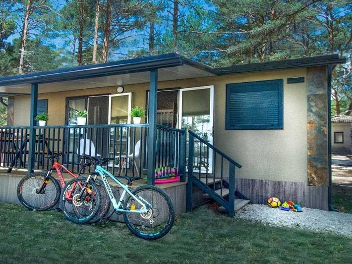 Camping Urbión - Bungalow 4 personen - El Bosque 2 Hab in Soria, Soria Provinz