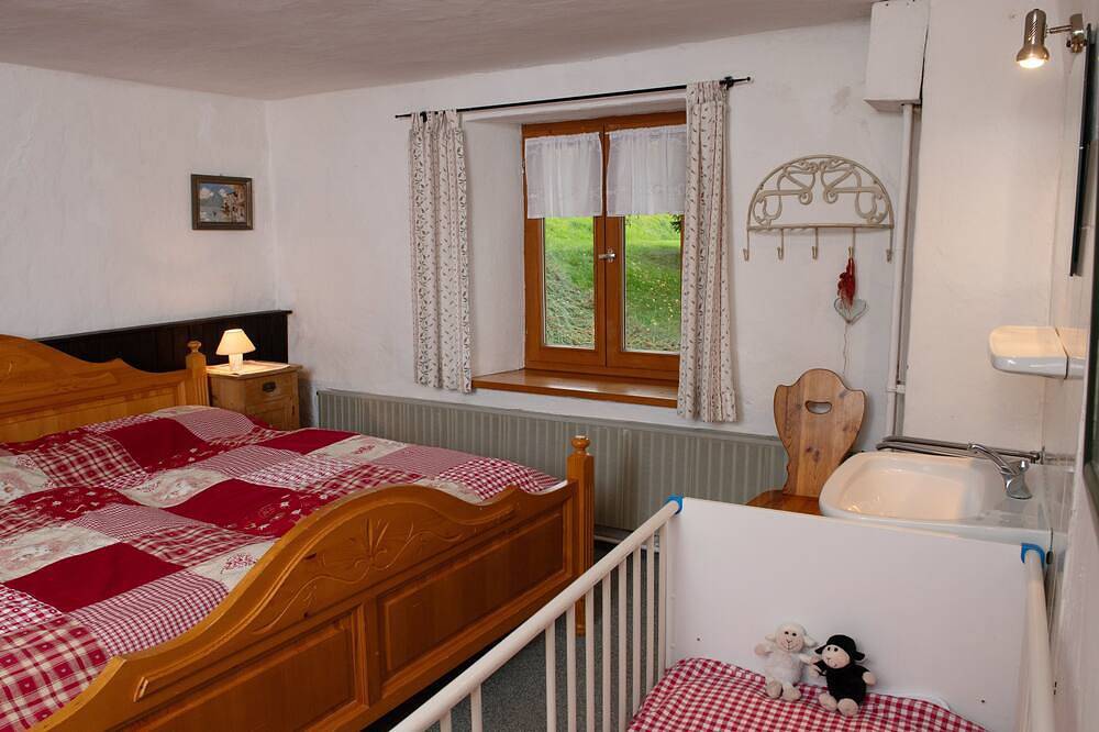 Ferienhaus mit einzigartiger Aussicht in Bayern in Zenting, Ostbayern