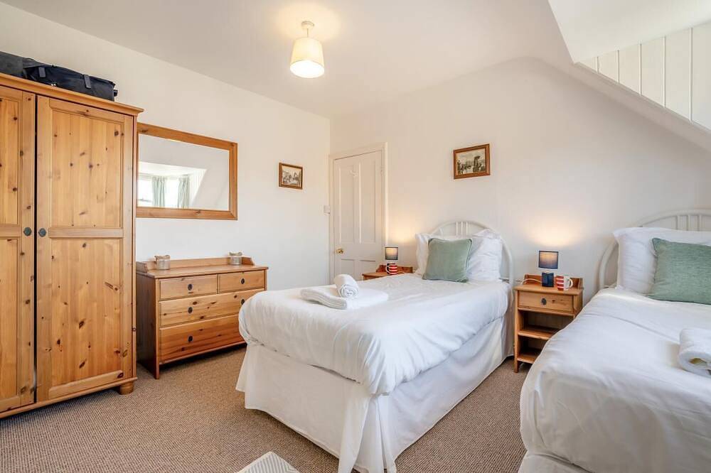 3 Bed in Whitby (oc-r565) in Robin Hood's Bay, North York Moors National Park