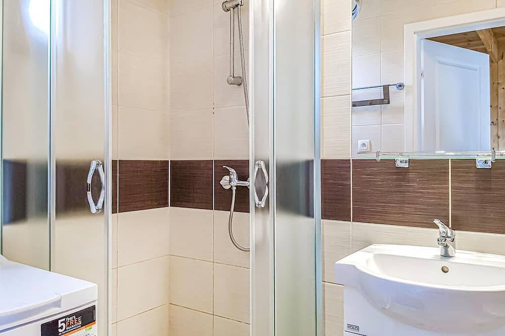 Nice home in Sianozety with Wifi in Ustronie Morskie, Baltic Sea Pomerania