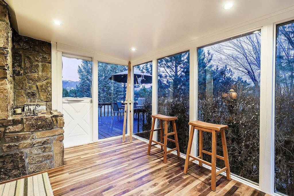 Privater Zugang zum Fluss, Whirlpool, Deck / Grill, Freistehendes Gästehaus, Chiminea, Wlan in Chaffee County