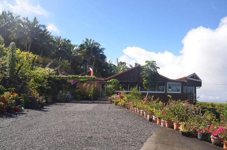 Chambre d’hôte pour 4 personnes, avec jardin ainsi que terrasse et vue dans Piton de la Fournaise - 3