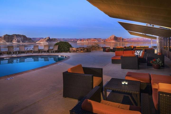 Hotel for 4 people, with hot tub in Lake Powell