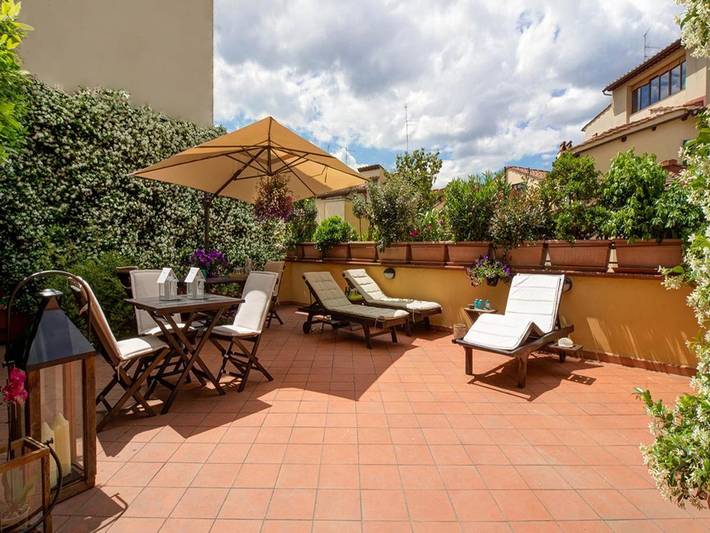 Chambre d’hôte pour 4 personnes, avec vue et terrasse à Florence