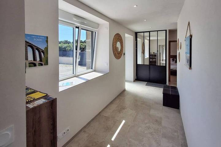 Location de vacances pour 8 personnes, avec jardin à Tréméloir - 4