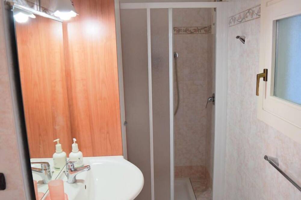 Entire apartment, Piazzetta in Maccagno, Maccagno con Pino e Veddasca