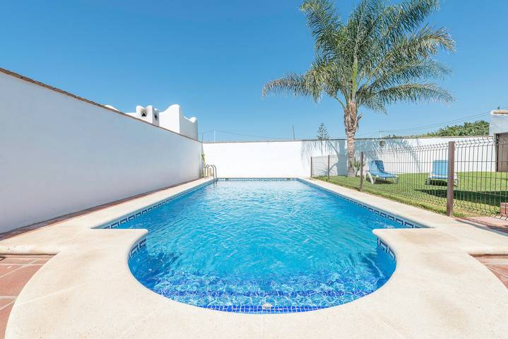 Casa de vacaciones "Villa Conilsur" en un lugar tranquilo con Wi-Fi in Conil de la Frontera, Costa de la Luz
