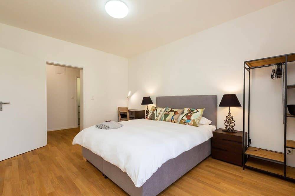 Ganze Wohnung, Rare Find City Centre 2-Br Apt 2A in Zürich, Bezirk Zürich