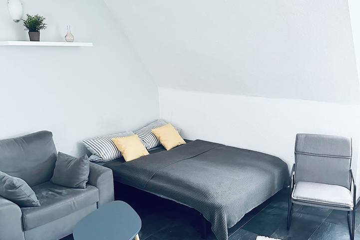 Ganze Wohnung, Ferienwohnung mit Balkon in Calden, Landkreis Kassel