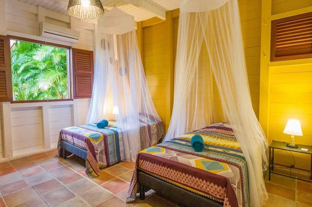 Twa Karet   Villa Créole in Pointe-Noire, Guadeloupe (Caribbean)