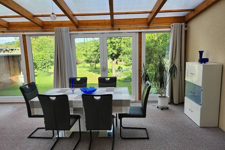 Ferienhaus für 8 Personen, mit Terrasse und Garten in Chorin