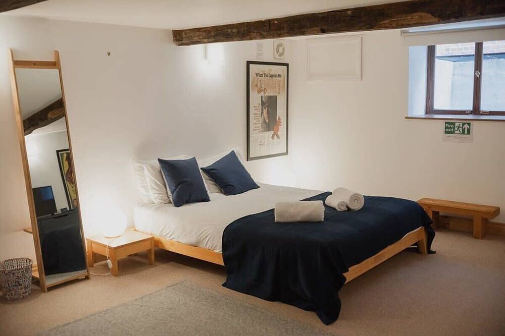 Ganze Wohnung, Spacious Grade Ii Listed Flint Cottage Sleeps 2 in Norwich, Norfolk
