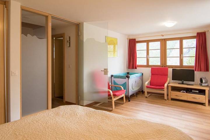 Hütte für 6 Personen, mit Balkon und Whirlpool in Saas-Fee - 4
