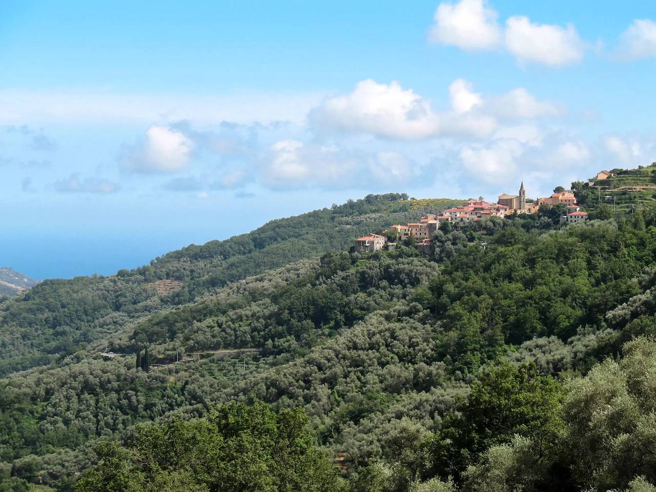 Appartamento intero, 2 Camere 4 Persone in Valloria (Prelà), Prelà