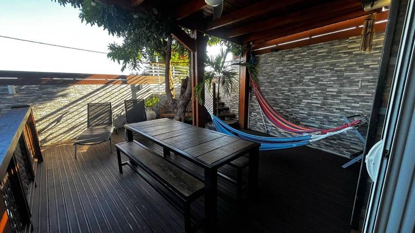 Maison de vacances pour 4 personnes, avec piscine ainsi que balcon et vue, adapté aux familles