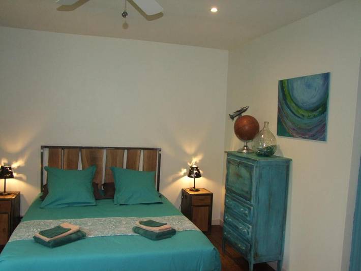 Gîte pour 2 personnes, avec terrasse et piscine ainsi que jardin et vue, animaux acceptés à Luzech - 4