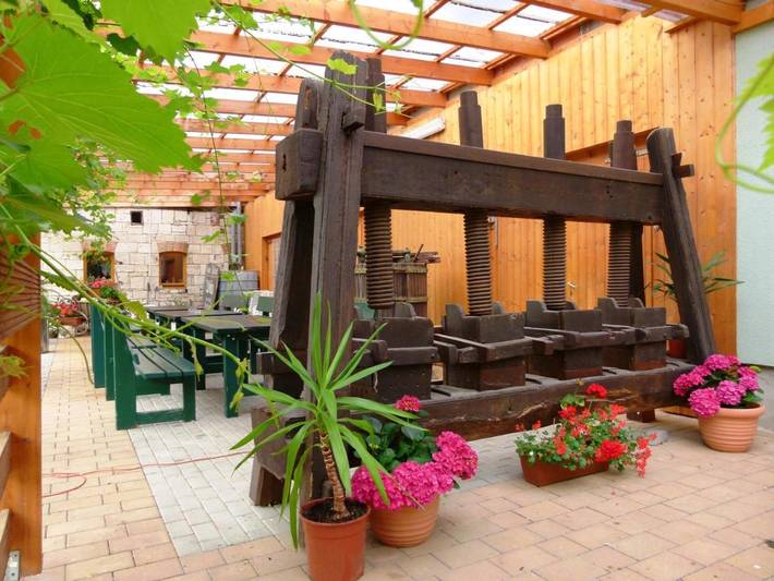 Ferienhaus, mit Terrasse und Ausblick in Freyburg (Unstrut)