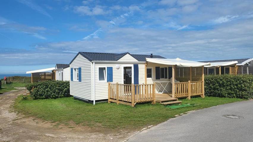 Camping pour 4 personnes, avec Terrasse ainsi que Jardin et Vue