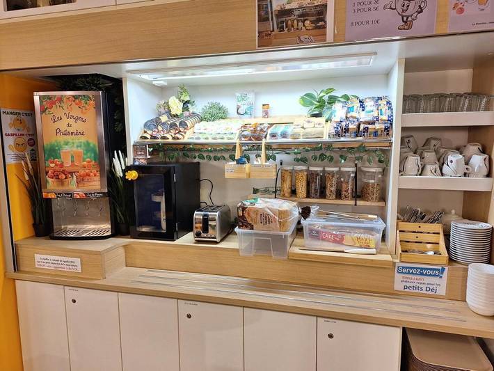 Hôtel pour 3 personnes, avec jardin à Coudes - 2