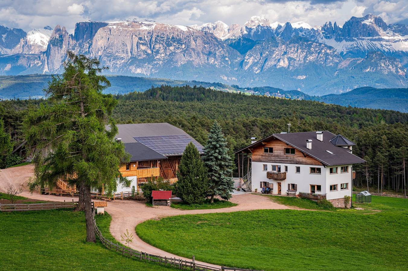 Appartamento intero, Appartamento 'Feicht' con vista sulle montagne, terrazza privata e Wi-Fi in San Genesio Atesino, Alpi Sarentine