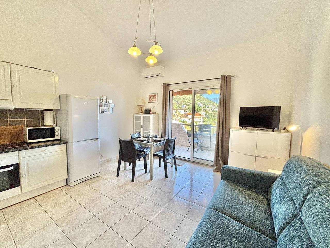 Appartamento intero, Studio with Ac, sea view - 2 guests in Casaglione, Ajaccio e dintorni