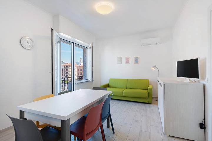 Entire apartment, Sea & Center - Chiavari Apartment with Sea View, Near Center and Station, Fast Wi-Fi in Chiavari, Riviera di Levante