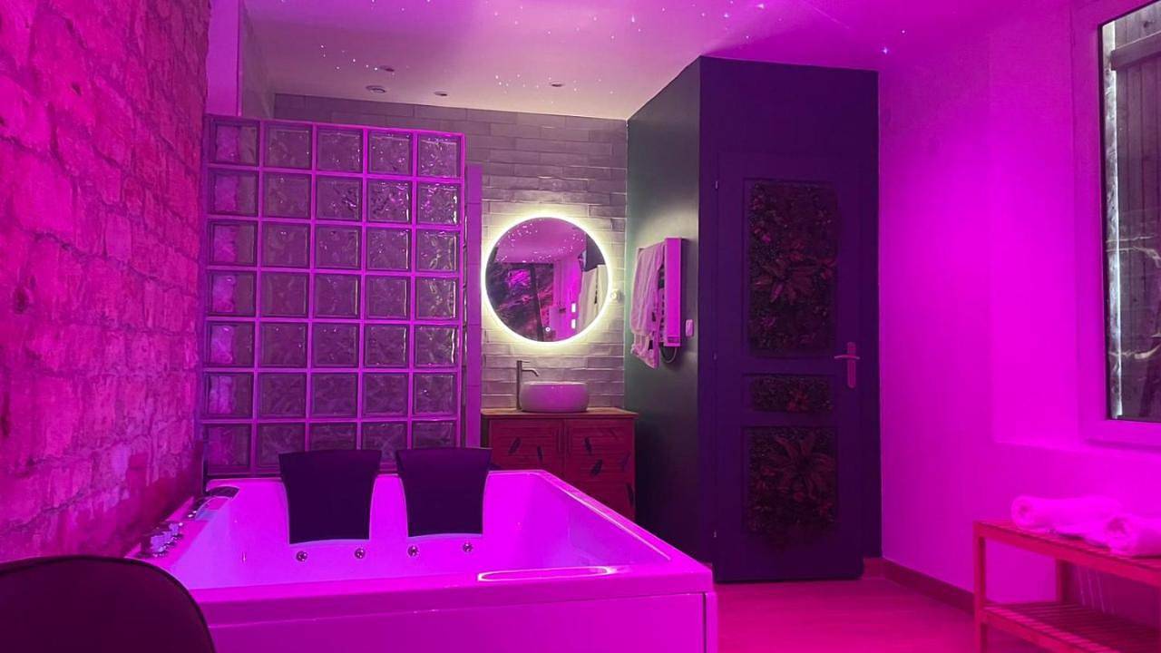 Appartement entier, Suite Yao avec jacuzzi Montataire Yaospa60 in Montataire, Oise