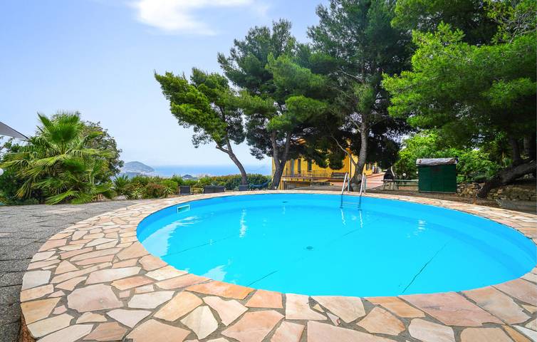 Apartamento de vacaciones para 6 personas, con piscina además de jardín y terraza, Se admiten mascotas - 1