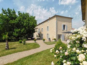 Chambre d’hôte pour 2 personnes, avec jardin et piscine en Gironde