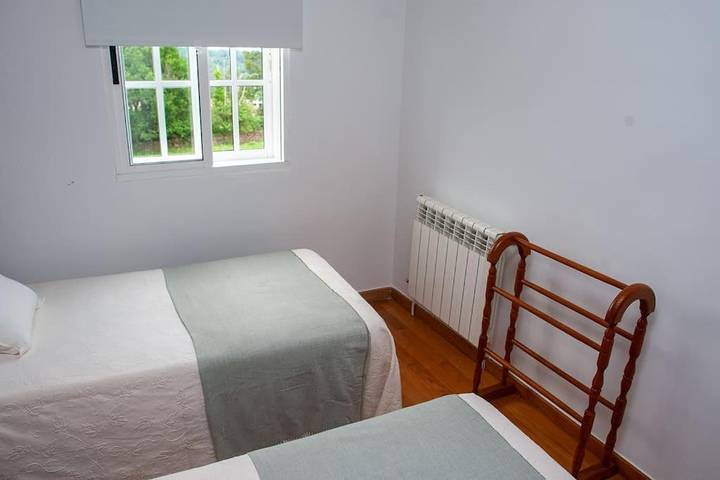 Casa de vacaciones para 10 personas, con jardín además de vistas y terraza en Provincia de Lugo - 4