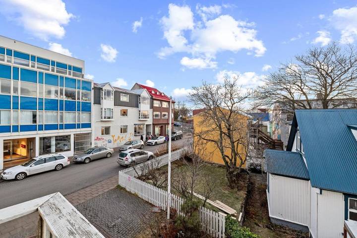 Ferieudlejning for 15 personer, med balkon og sauna samt udsigt, børnevenlig i Island