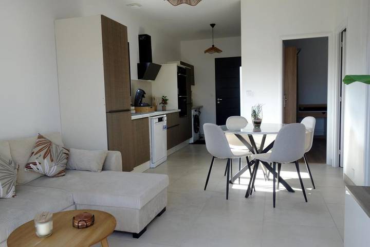Location de vacances pour 6 personnes, avec Terrasse et Vue à Lesparre-Médoc