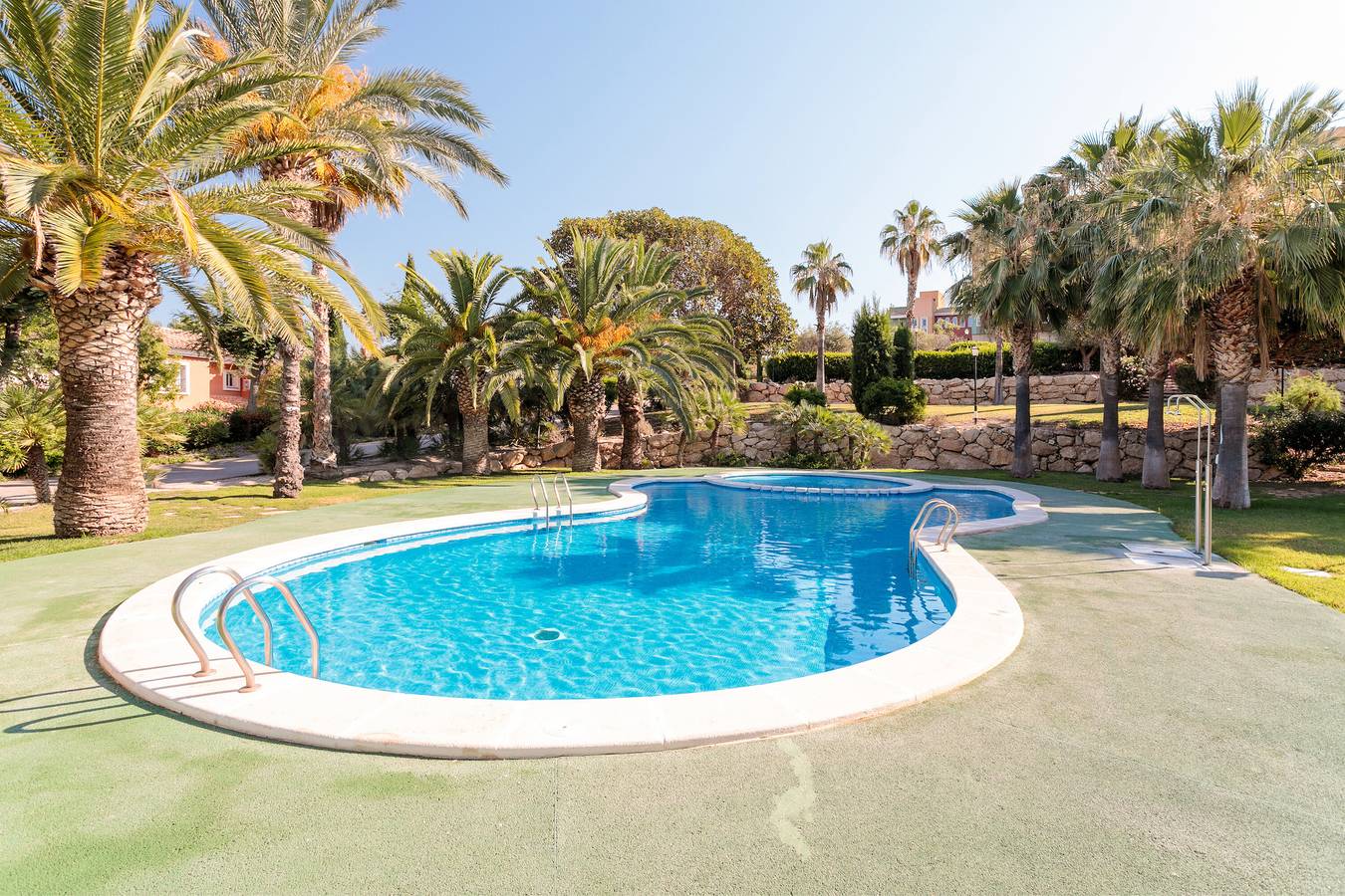 Apartamento entero, Apartamento 'Las Lomas De Bonalba' con vistas a la montaña, Wi-Fi y aire acondicionado in Muchamiel, Costa Blanca