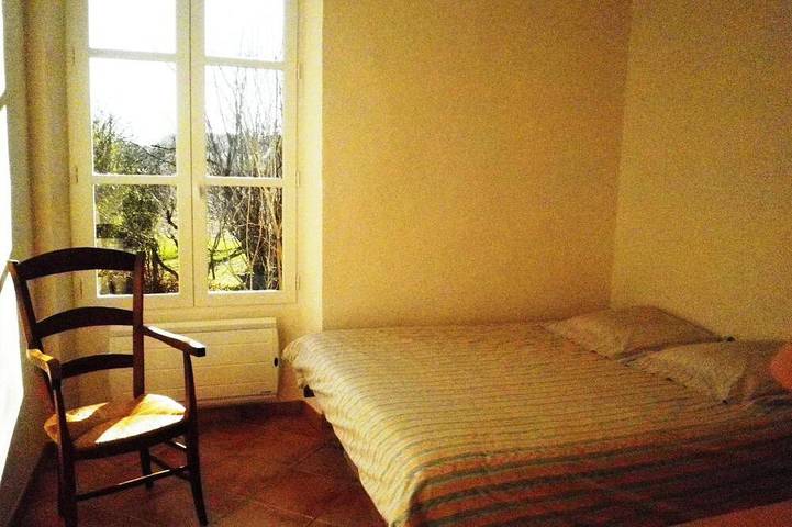 Gîte pour 6 personnes, avec jardin et terrasse à Montréal (Gers) - 3